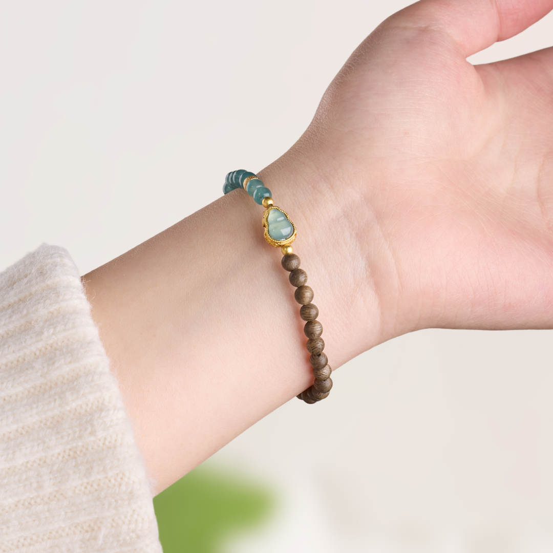 Agarwood & Blue Chalcedony Gourd Bracelet